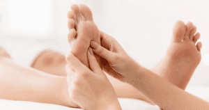masajear los pies