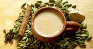 té de clavo y cardamomo