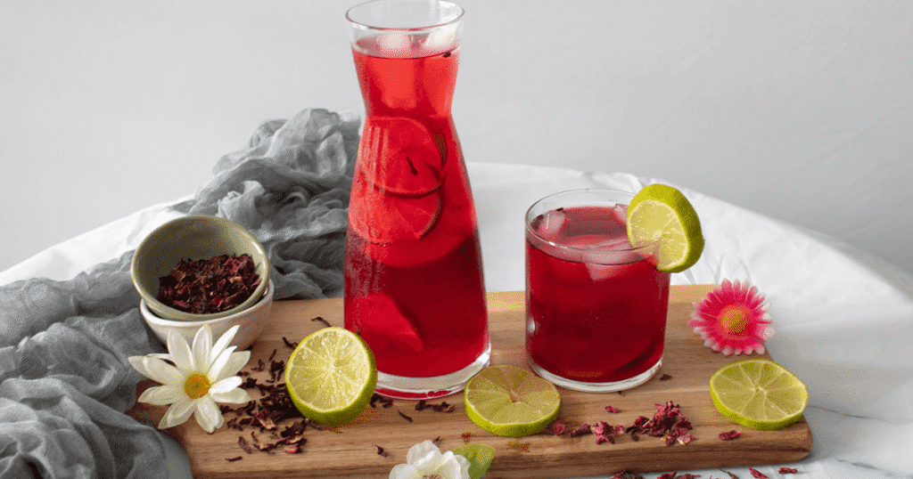 té de jamaica-limón